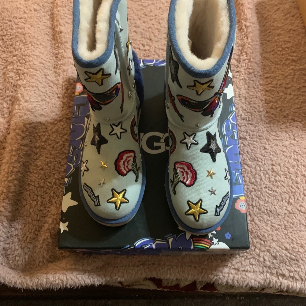 UGG BOOTS size 9